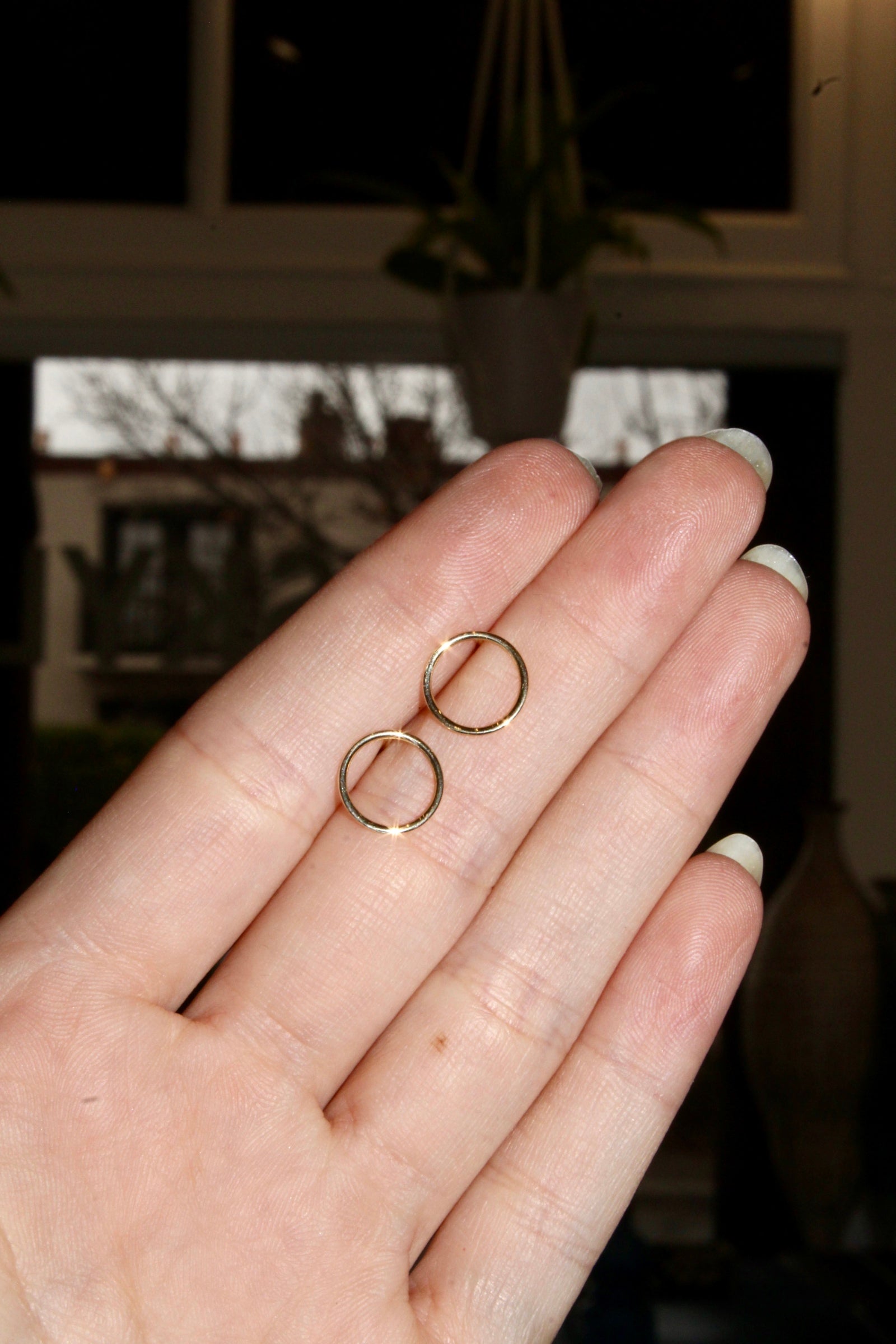 14K Gold Wire Circle Stud