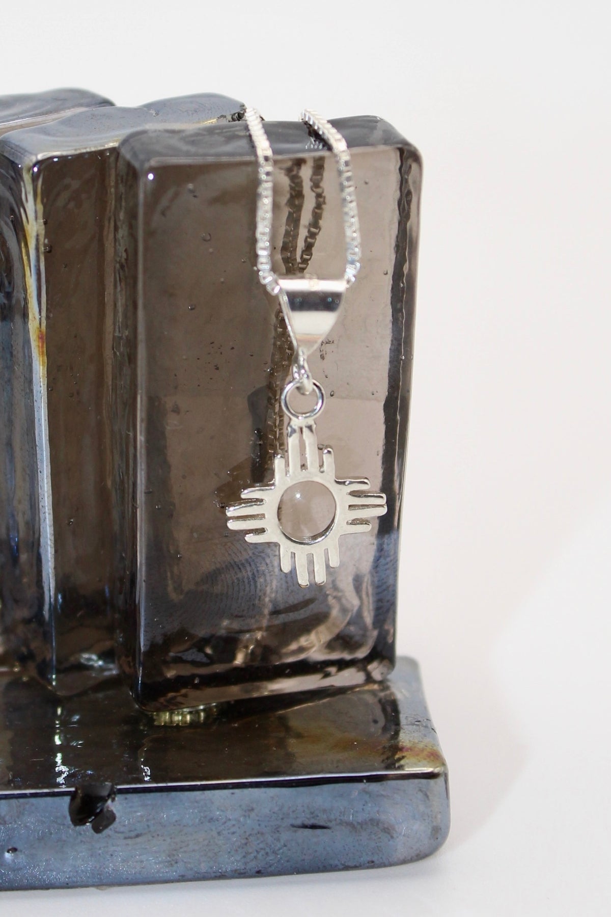 Dainty Zia Pendant