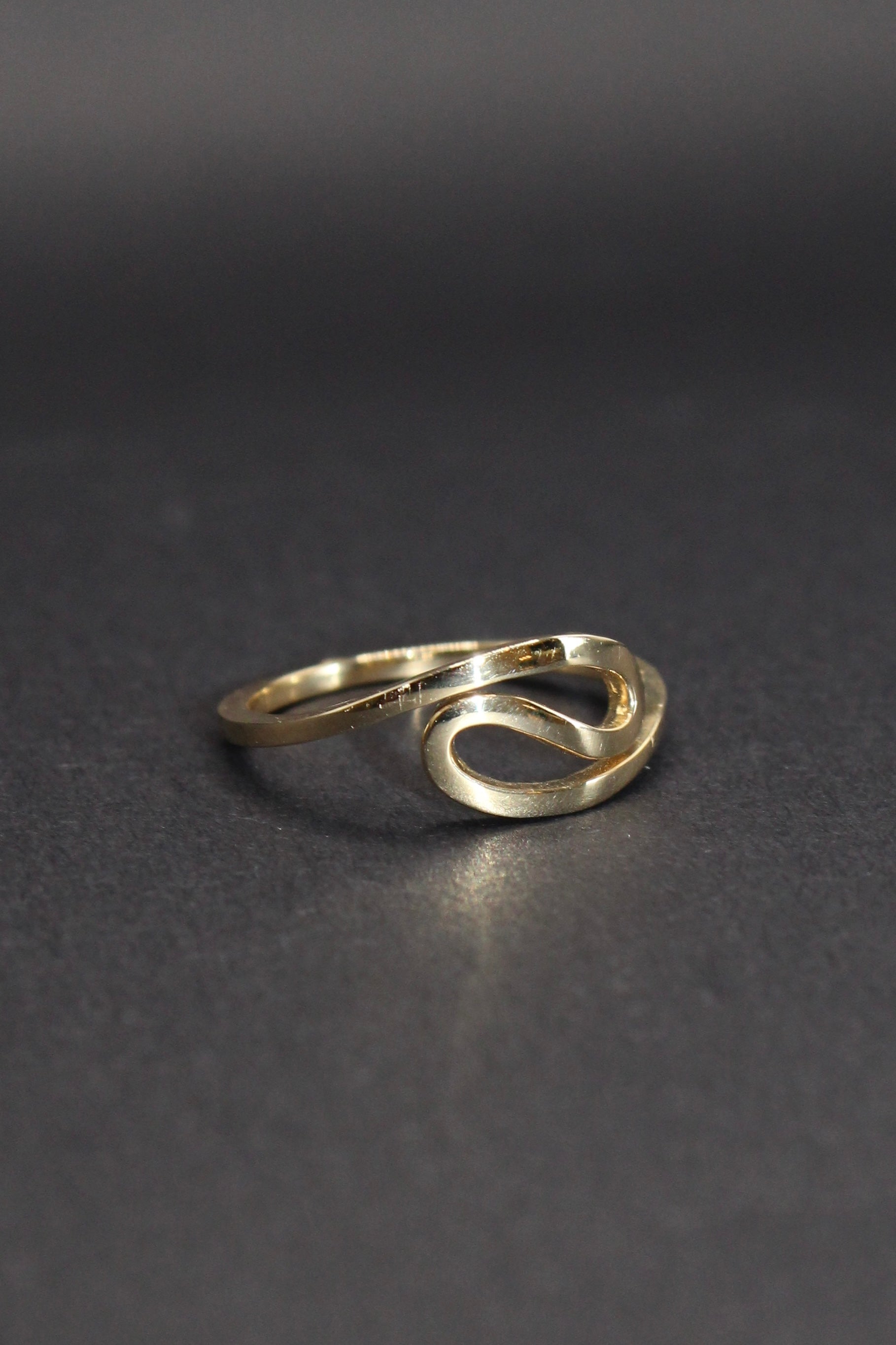 Gold Wave Ring