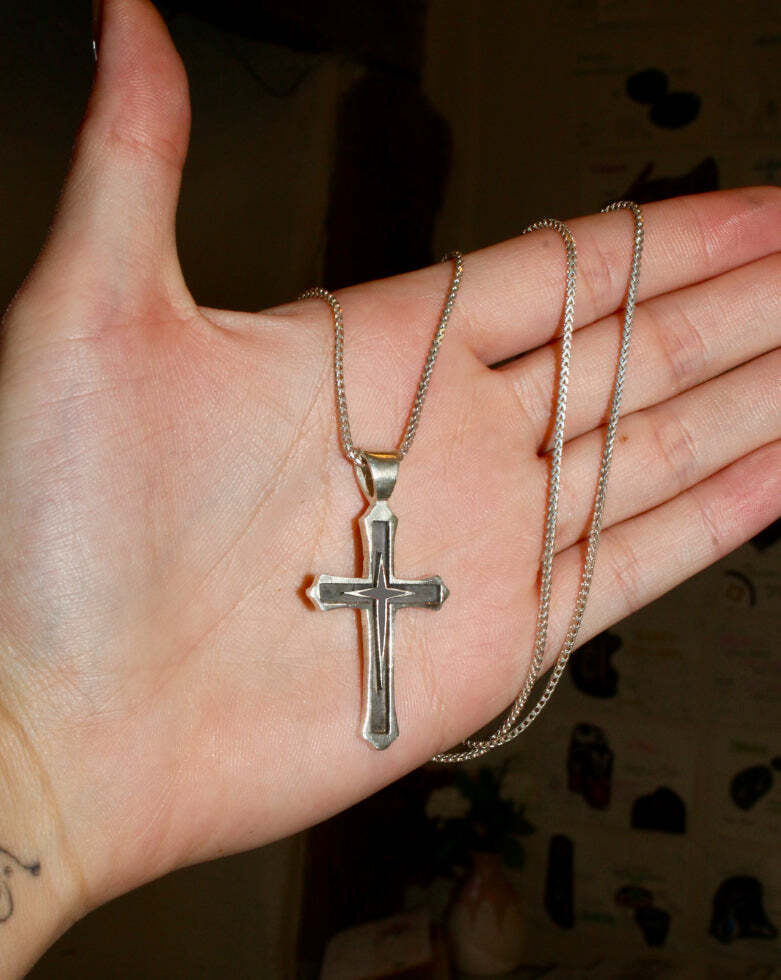 Sterling Star Medium Cross