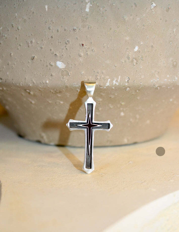 Sterling Star Medium Cross