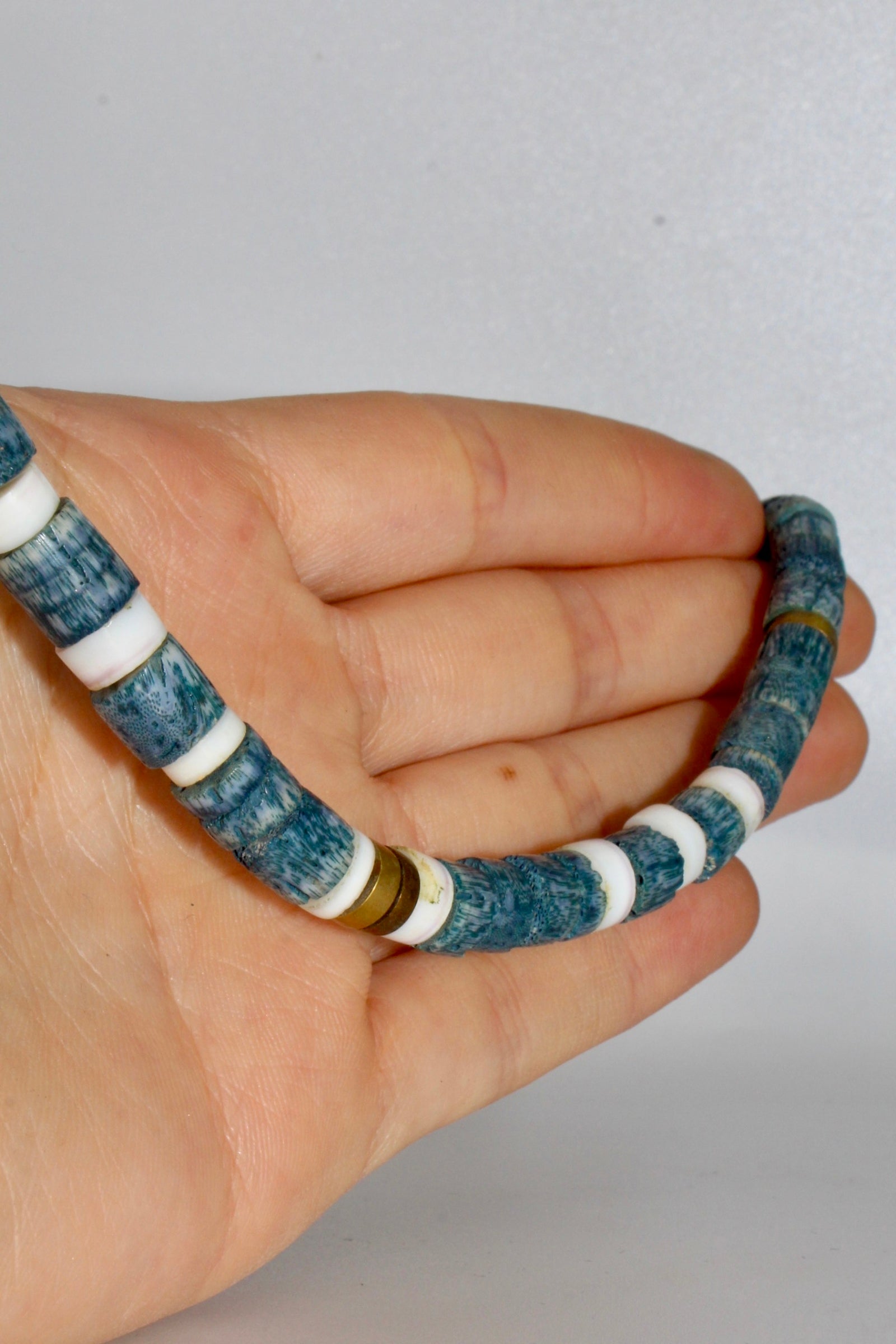 Mens Heishi Graudating 18" Bead Necklace