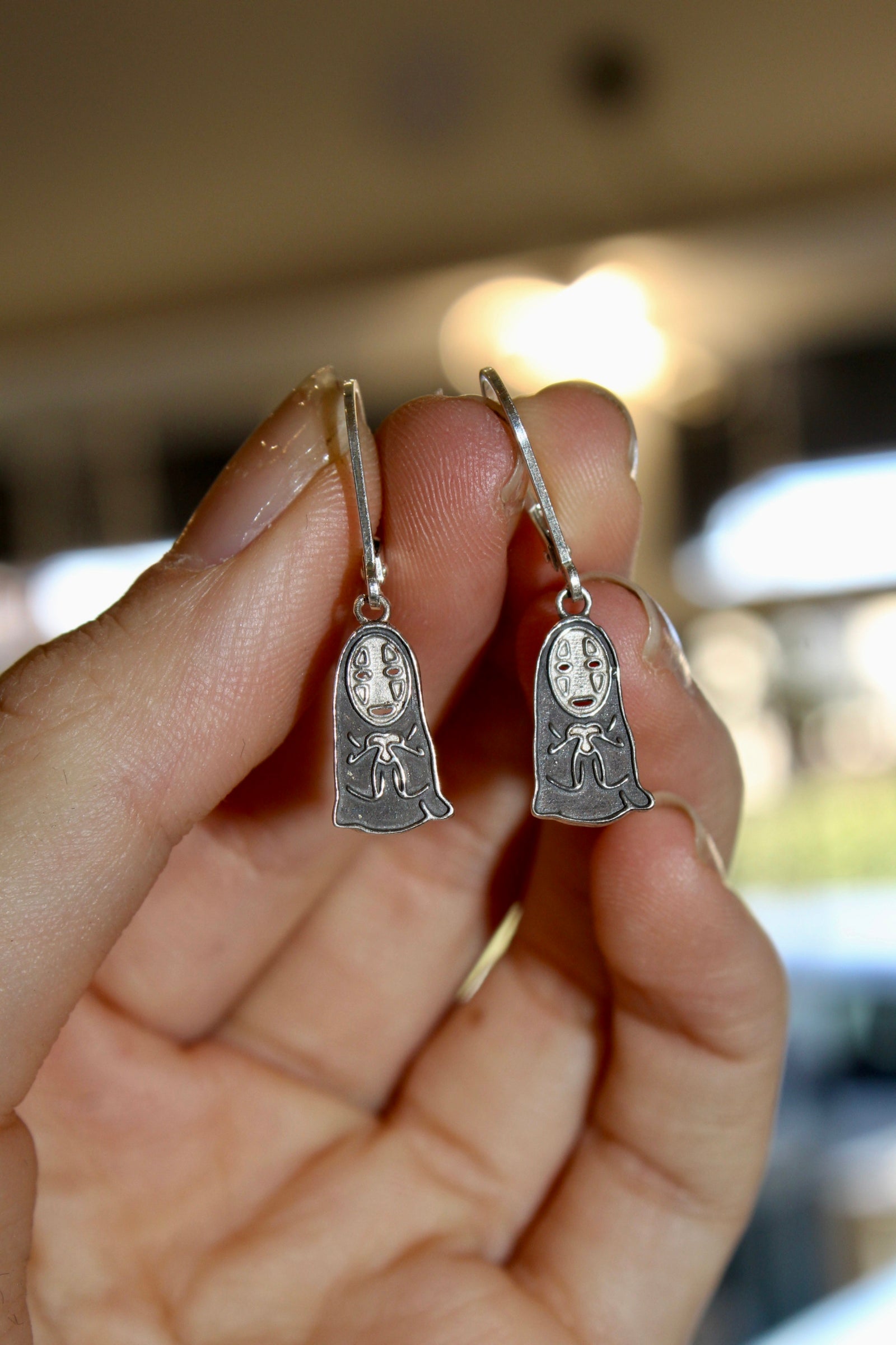 No Face Lever Back Earrings