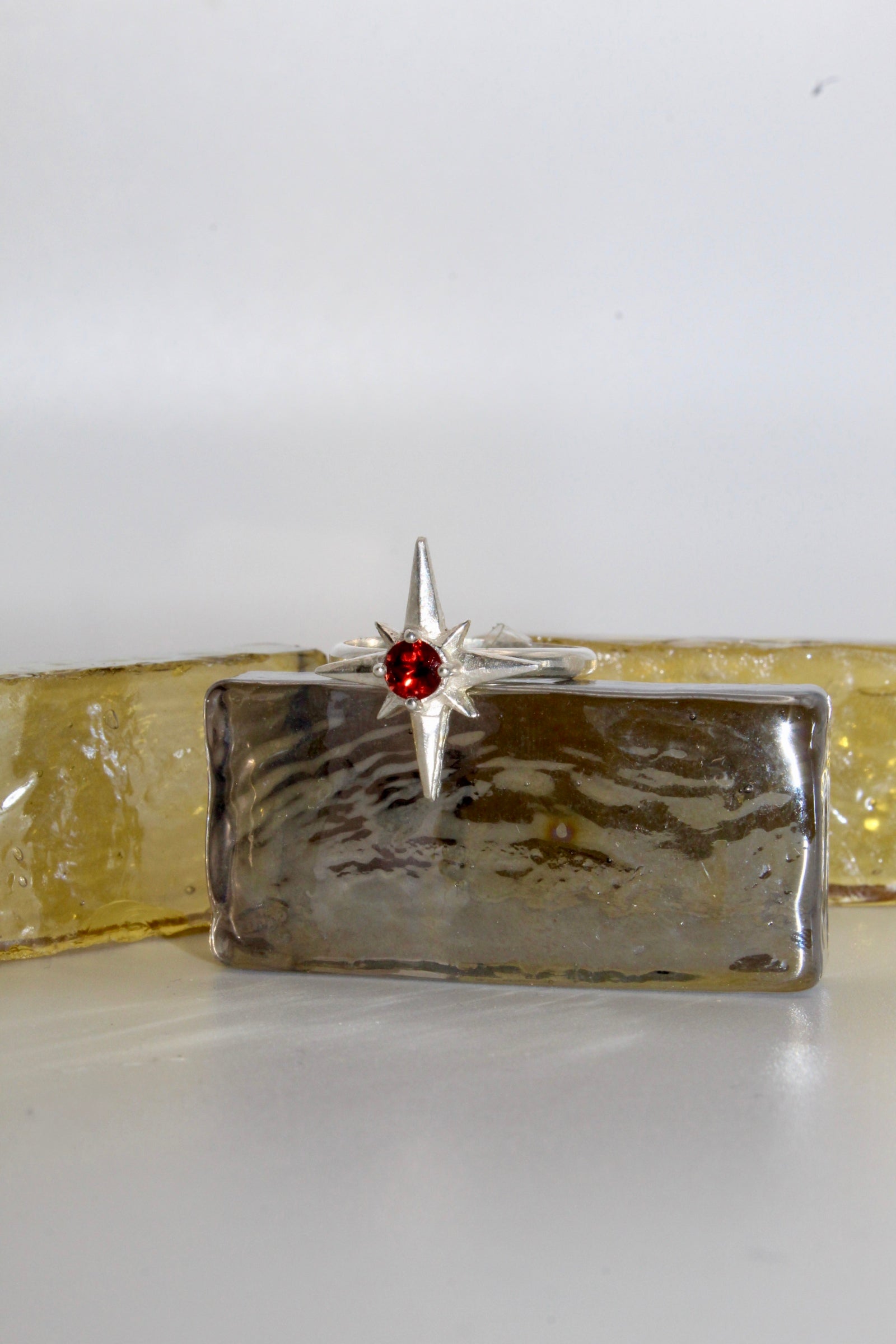 StarAna Dainty Ring