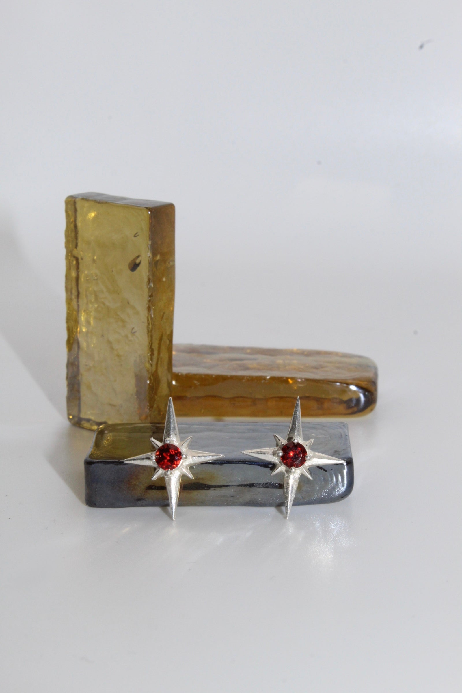 StarAna Dainty Studs